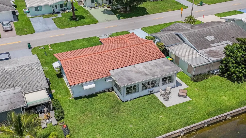 4712 NW 47th Ter Tamarac, FL 33319