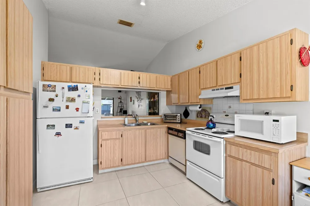 9 Danby Place Boynton Beach, FL 33426