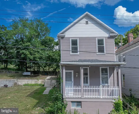 467 GOETHE STREET