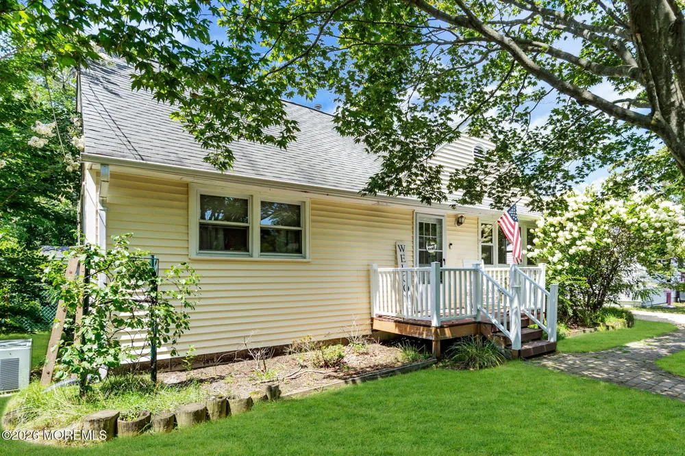 314 Pine Drive Manahawkin, NJ 08050
