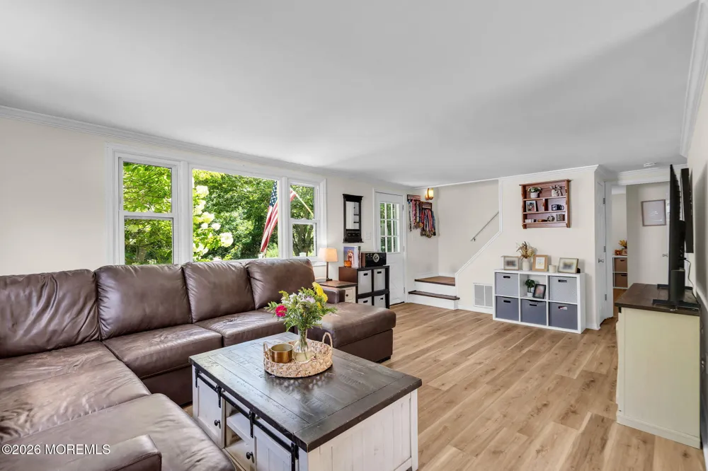 314 Pine Drive Manahawkin, NJ 08050