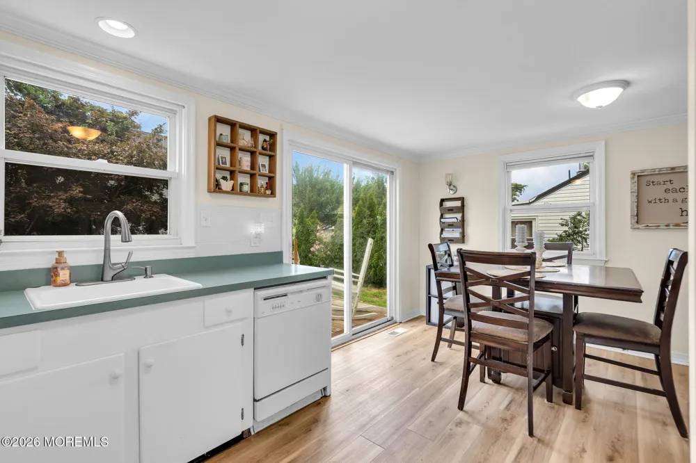 314 Pine Drive Manahawkin, NJ 08050