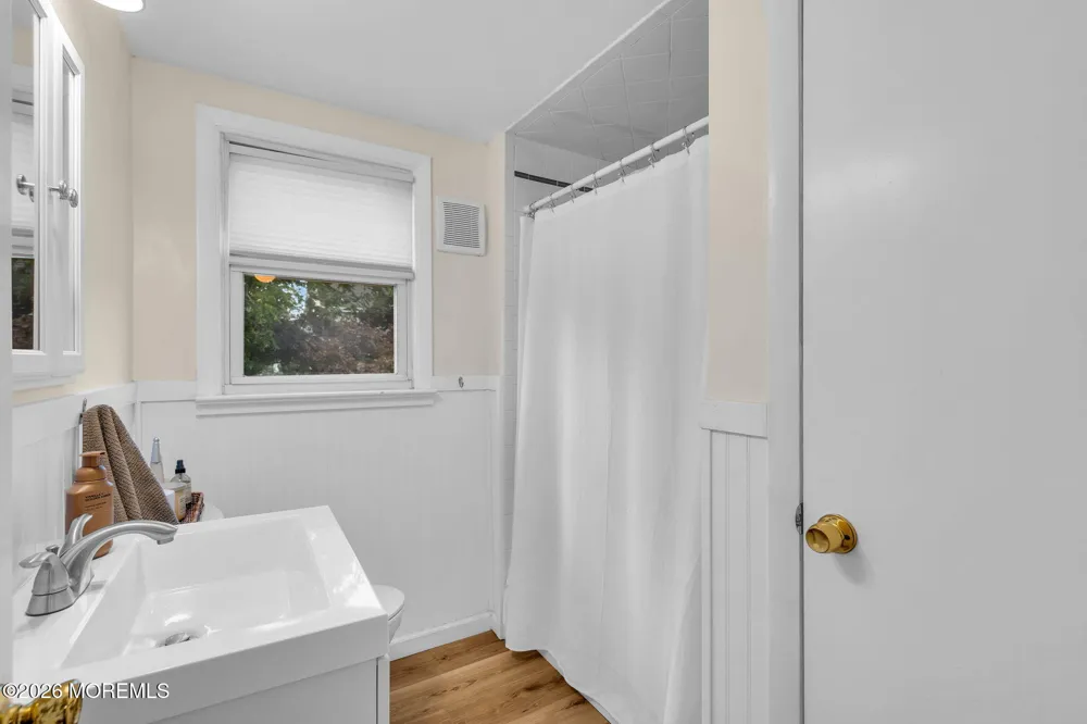 314 Pine Drive Manahawkin, NJ 08050