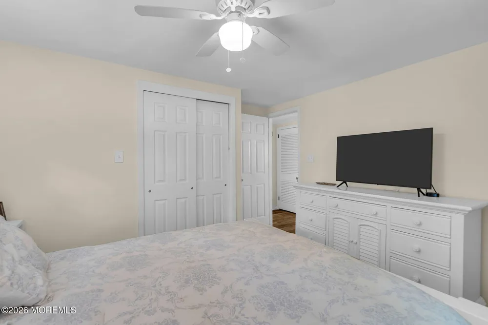 314 Pine Drive Manahawkin, NJ 08050