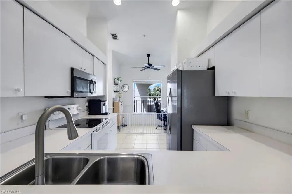 21301 Lancaster RUN #825 Estero, FL 33928