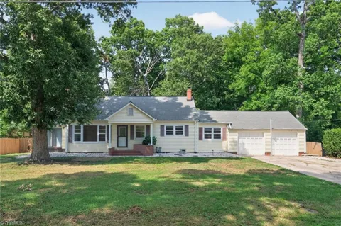 2805 Roland Road