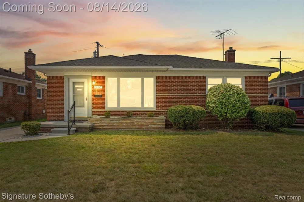 28399 Palmer Boulevard Madison Heights City, MI 48071