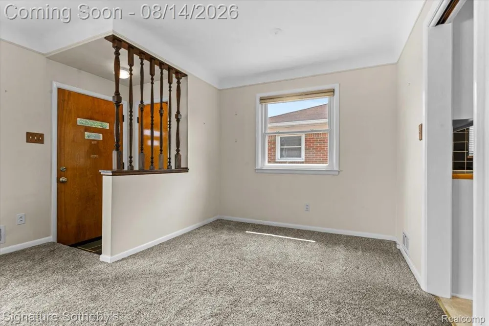 28399 Palmer Boulevard Madison Heights City, MI 48071