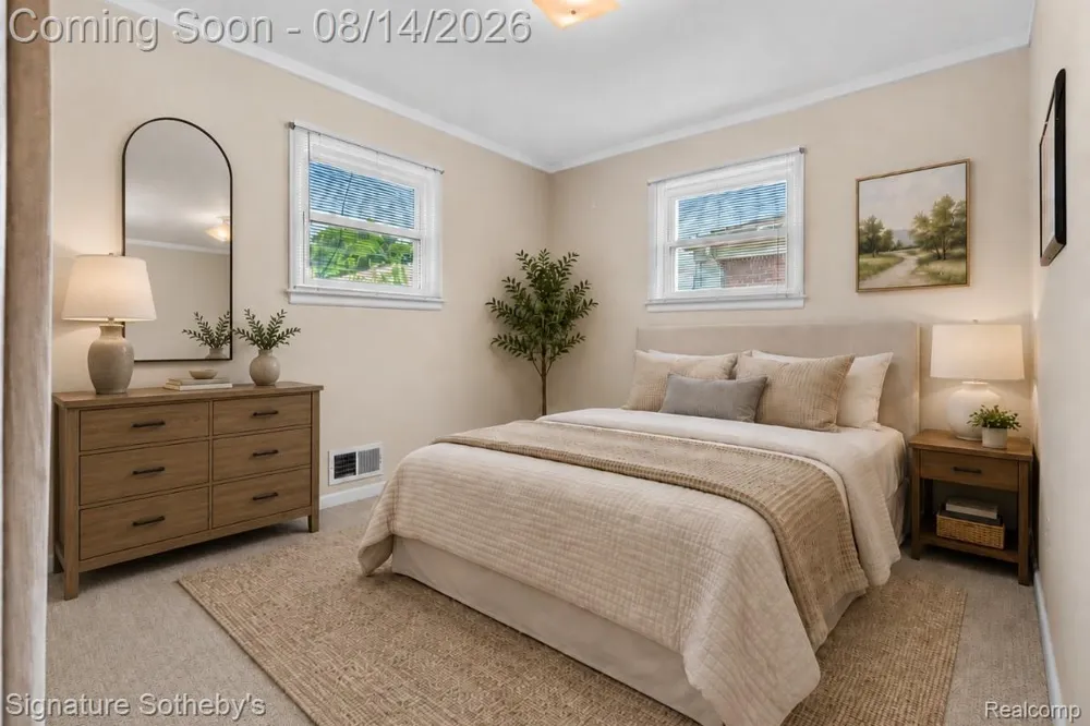 28399 Palmer Boulevard Madison Heights City, MI 48071