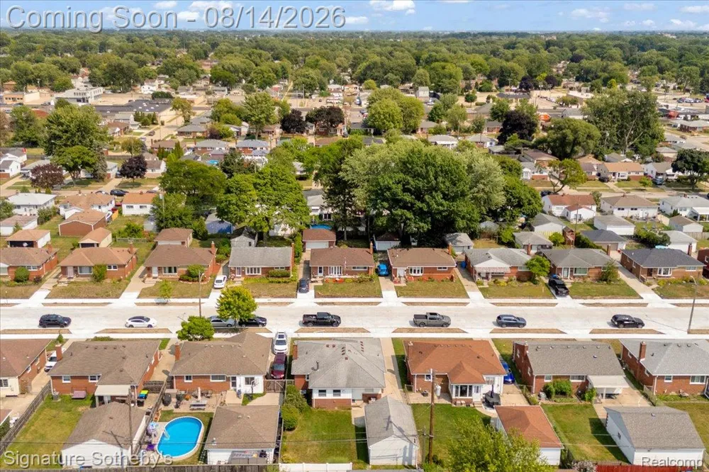 28399 Palmer Boulevard Madison Heights City, MI 48071