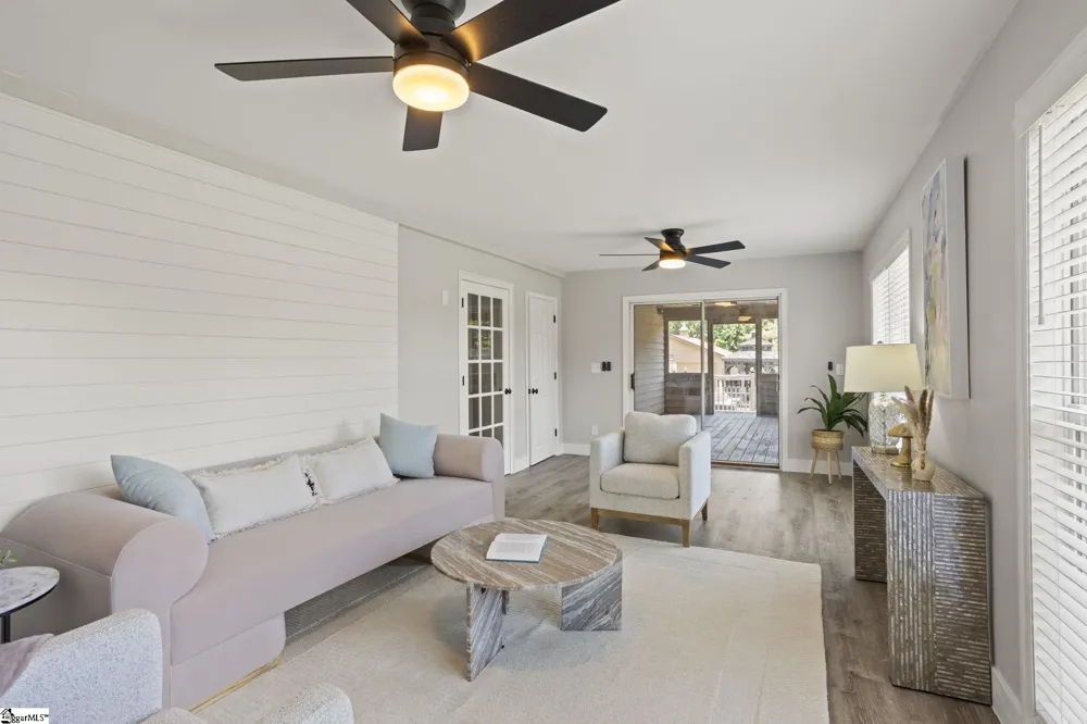 40 Ridings Road Campobello, SC 29322
