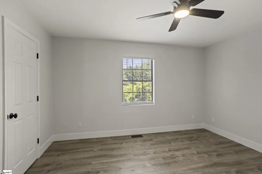 40 Ridings Road Campobello, SC 29322