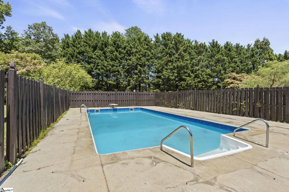 40 Ridings Road Campobello, SC 29322