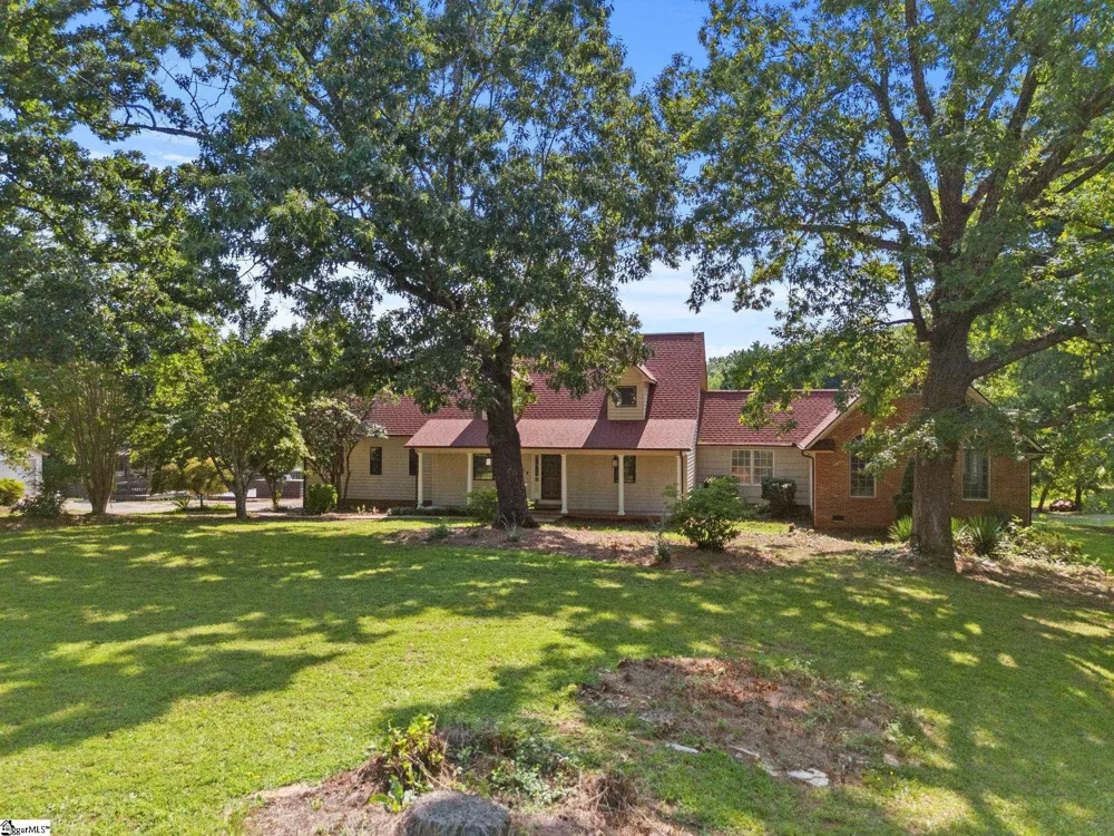 40 Ridings Road Campobello, SC 29322