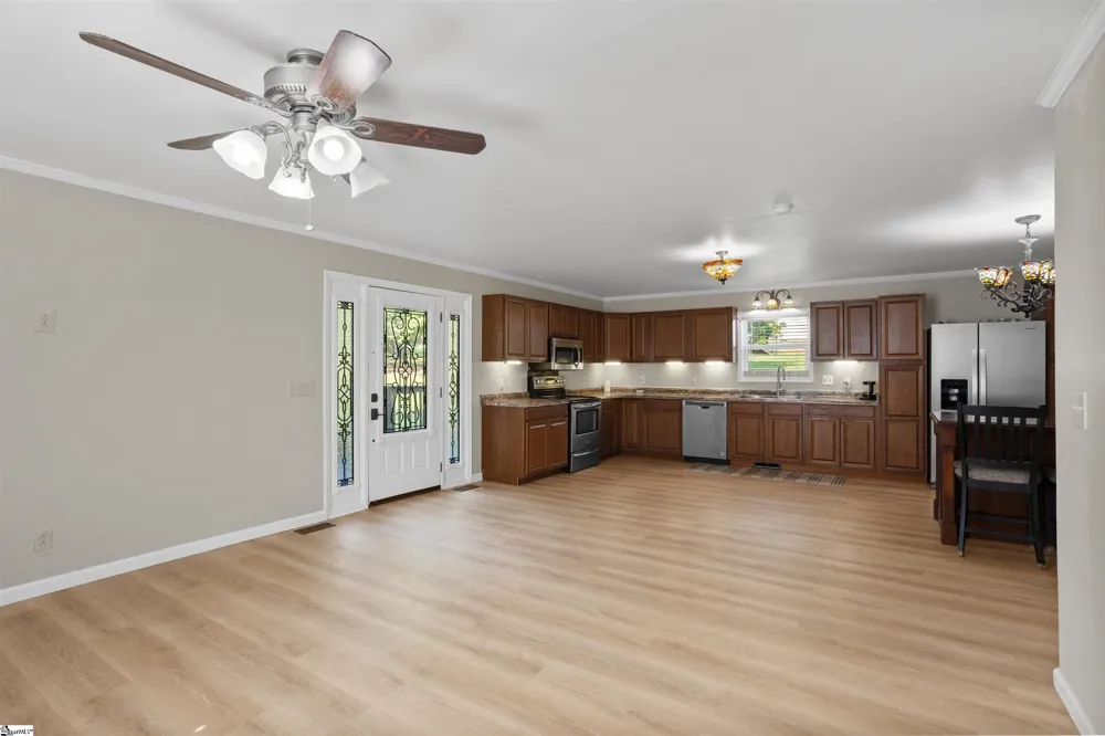 40 Ridings Road Campobello, SC 29322