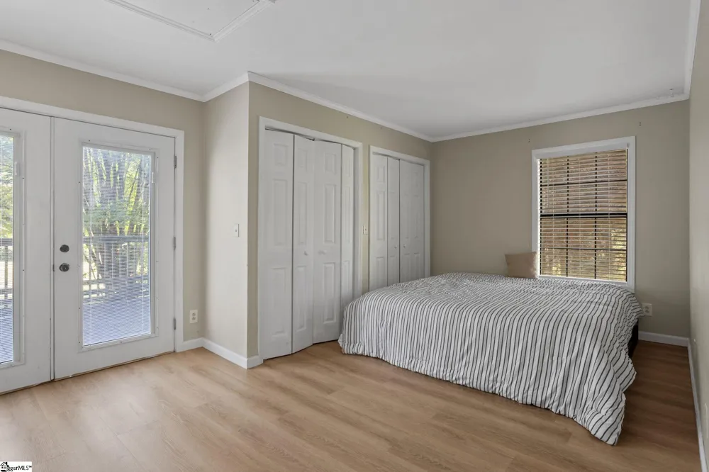 40 Ridings Road Campobello, SC 29322
