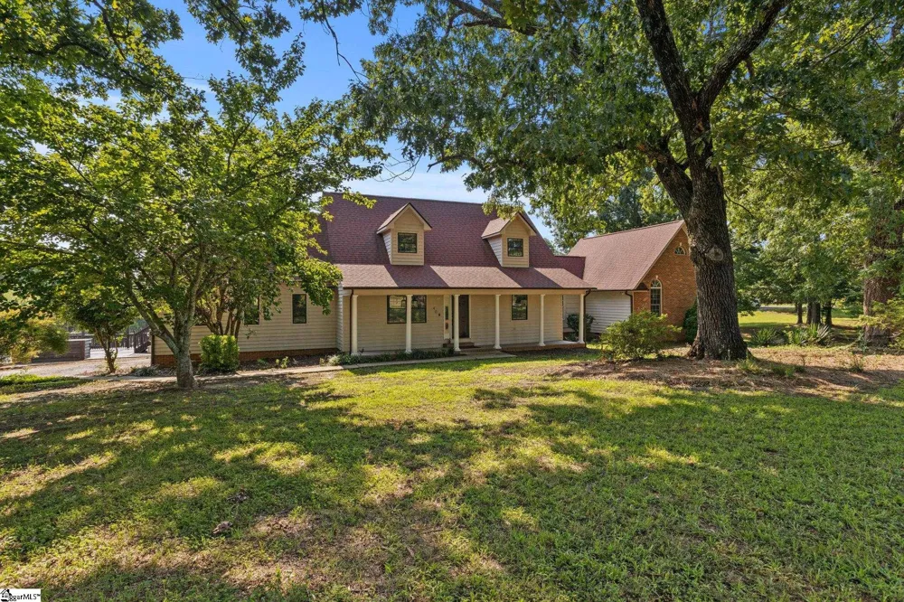 40 Ridings Road Campobello, SC 29322