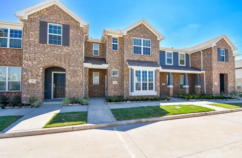 2910 Scanlan Meadow #18