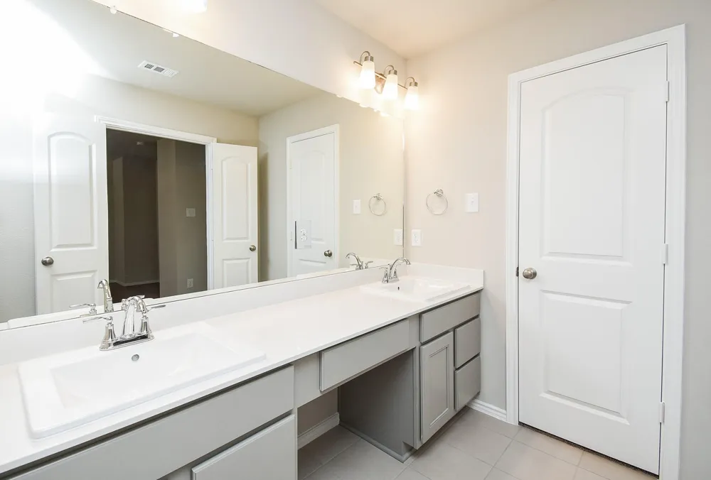 2910 Scanlan Meadow #18 Missouri City, TX 77459