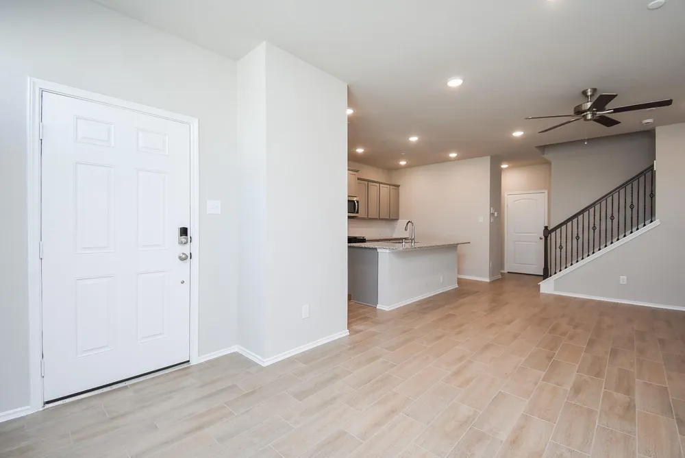 2910 Scanlan Meadow #18 Missouri City, TX 77459