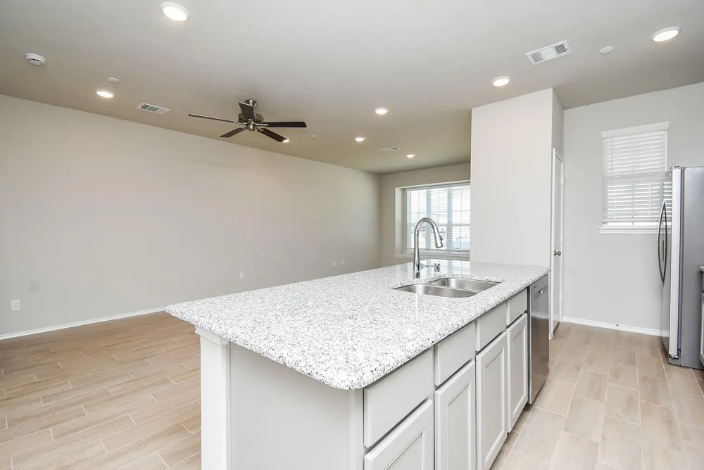 2910 Scanlan Meadow #18 Missouri City, TX 77459