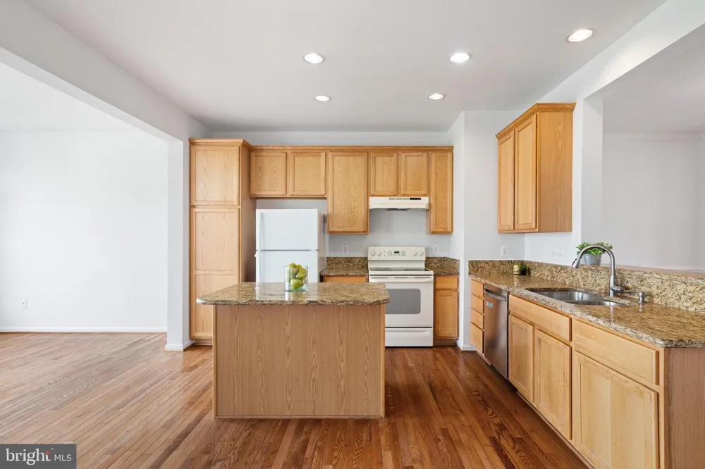 15056 DANEHURST CIRCLE Gainesville, VA 20155