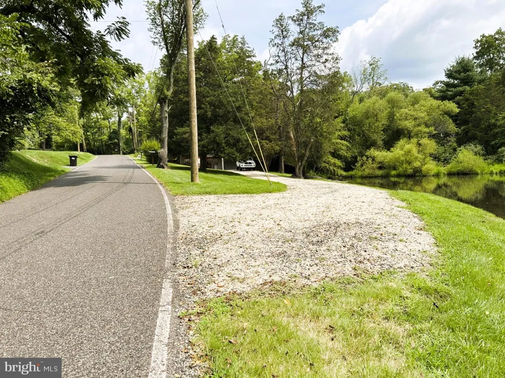19 CEPP ROAD Perkiomenville, PA 18074