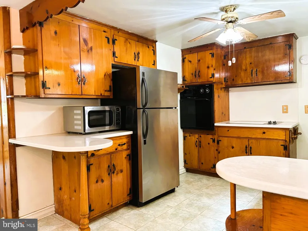 19 CEPP ROAD Perkiomenville, PA 18074