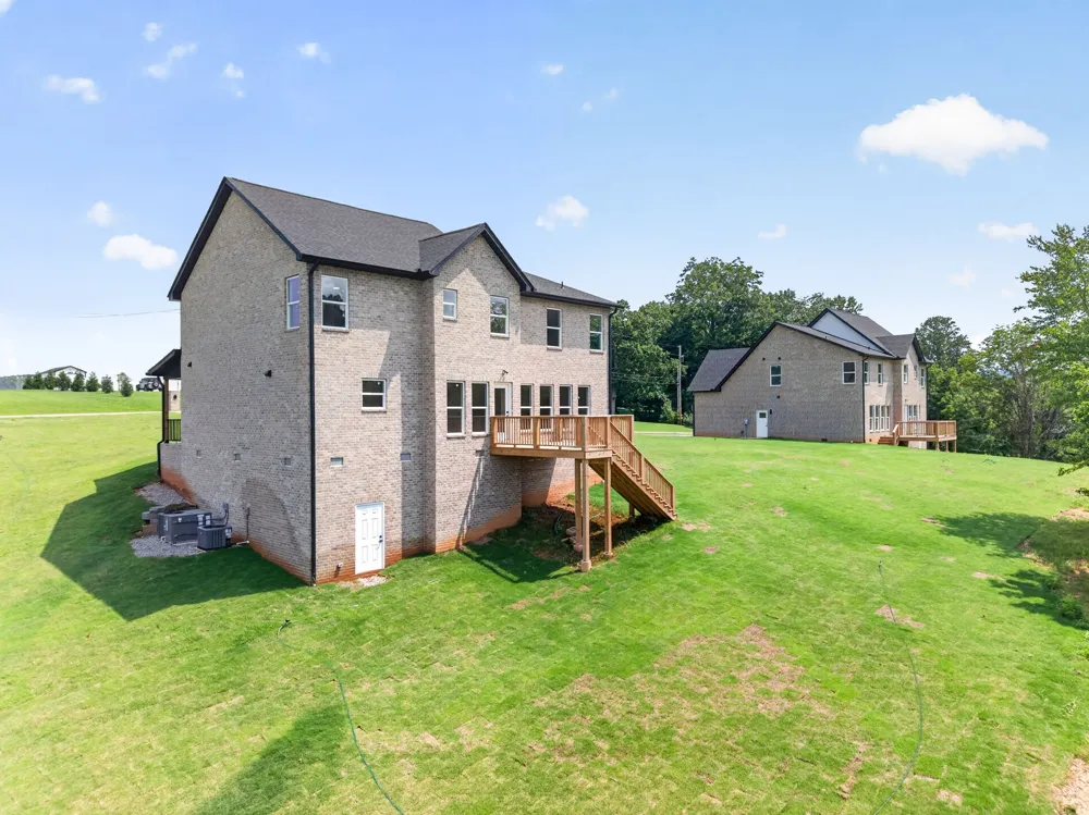 4560 Twin Creeks Dr Cookeville, TN 38506