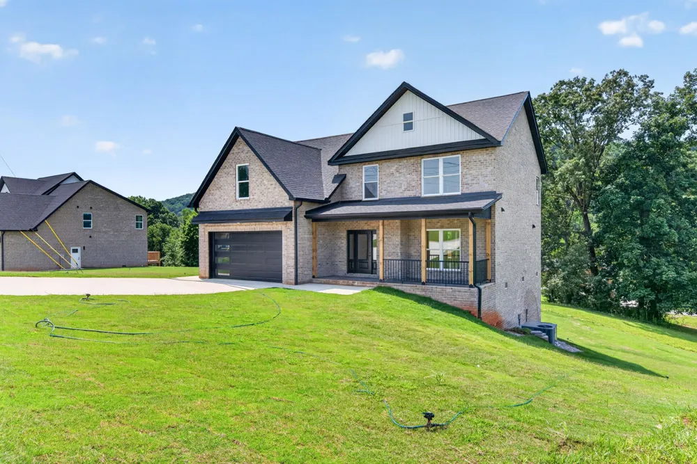 4560 Twin Creeks Dr Cookeville, TN 38506
