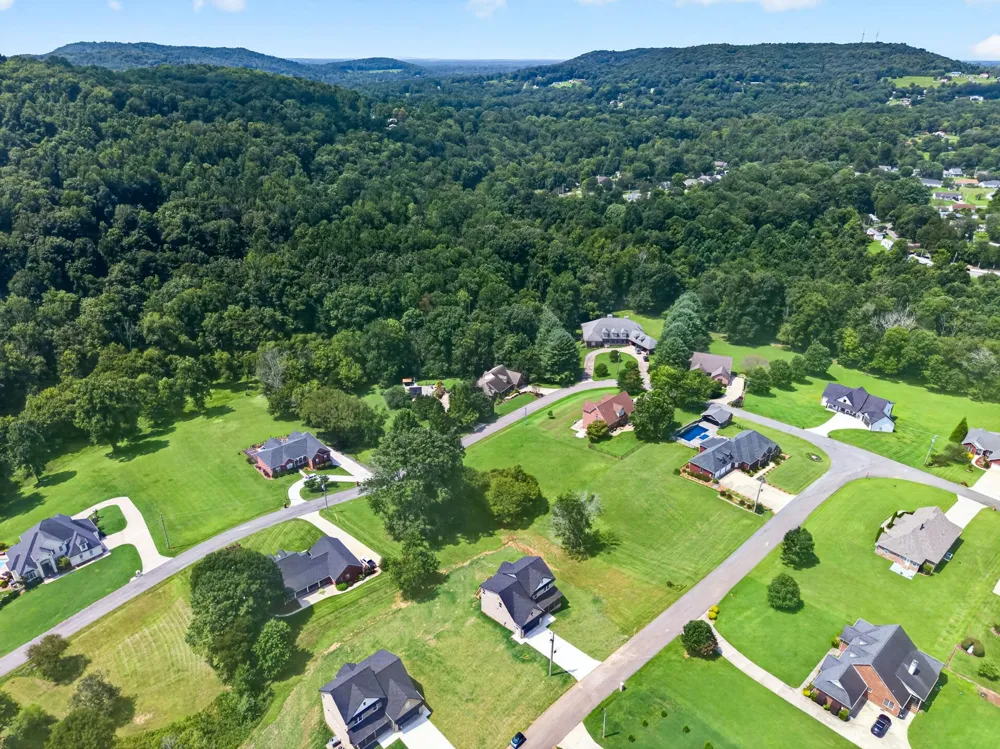 4560 Twin Creeks Dr Cookeville, TN 38506