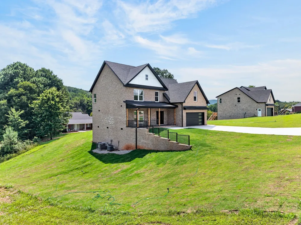 4556 Twin Creeks Dr Cookeville, TN 38506