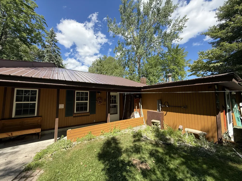 2591 Tonawanda Road Unknown, MI 49637