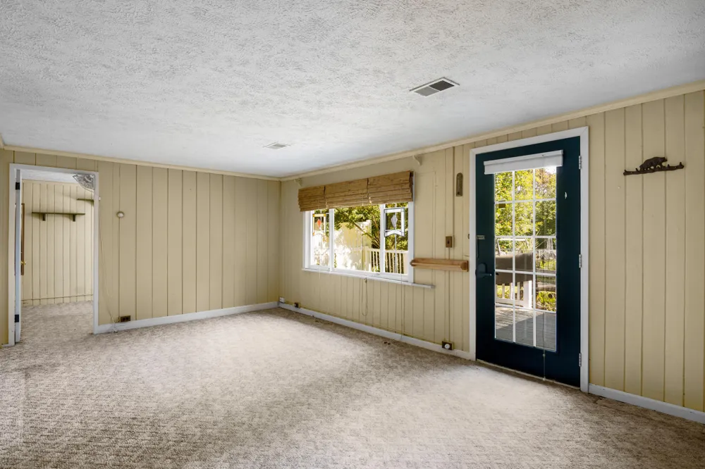 2591 Tonawanda Road Unknown, MI 49637