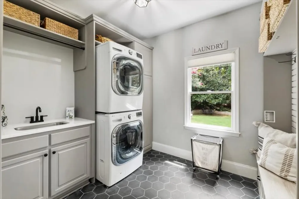 555 Treyburn View Milton, GA 30004