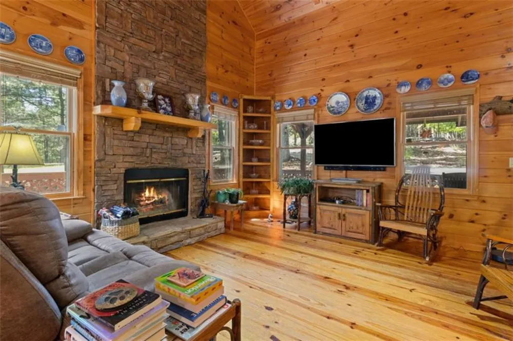 80 Stegall Mill Ridge Ellijay, GA 30536