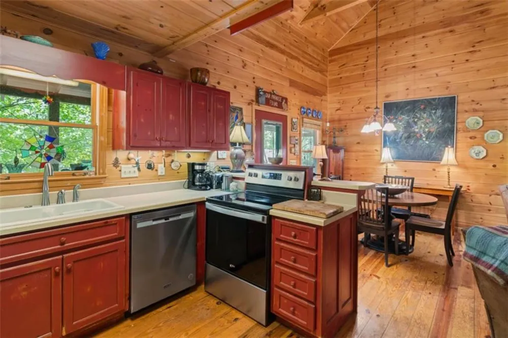 80 Stegall Mill Ridge Ellijay, GA 30536