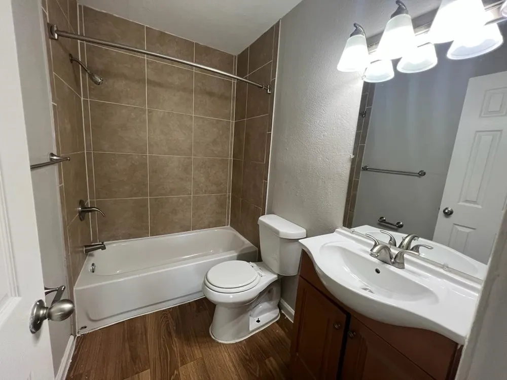 2429 Parkside #277 Irving, TX 75061