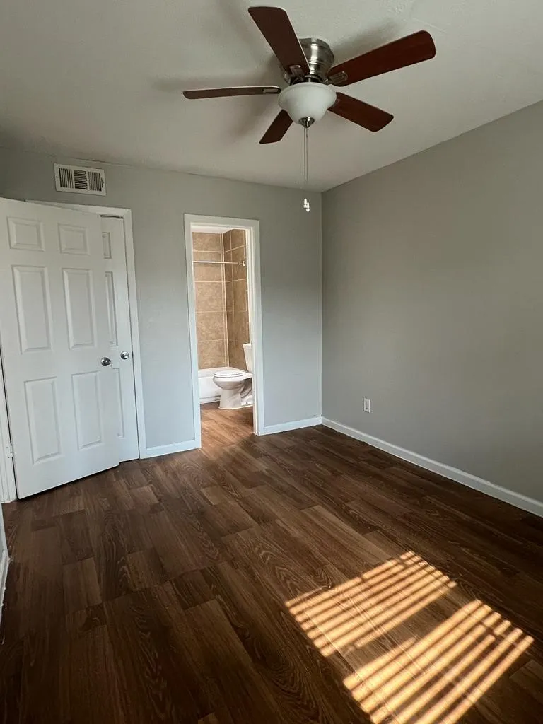 2429 Parkside #277 Irving, TX 75061