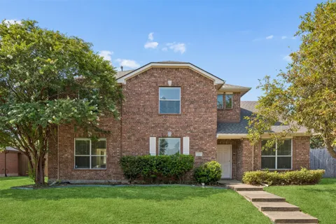 3605 Hawthorne Trail