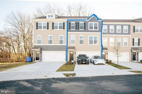 28 FOUNDRY BOULEVARD