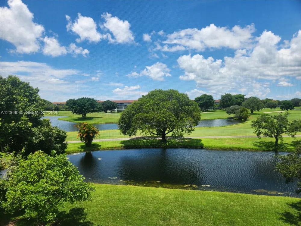 750 SW 133rd Ter #403C Pembroke Pines, FL 33027