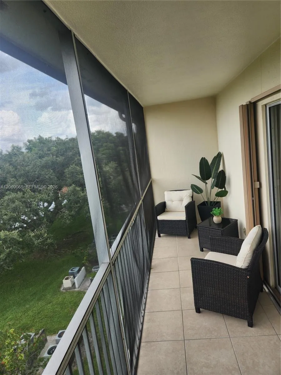 750 SW 133rd Ter #403C Pembroke Pines, FL 33027