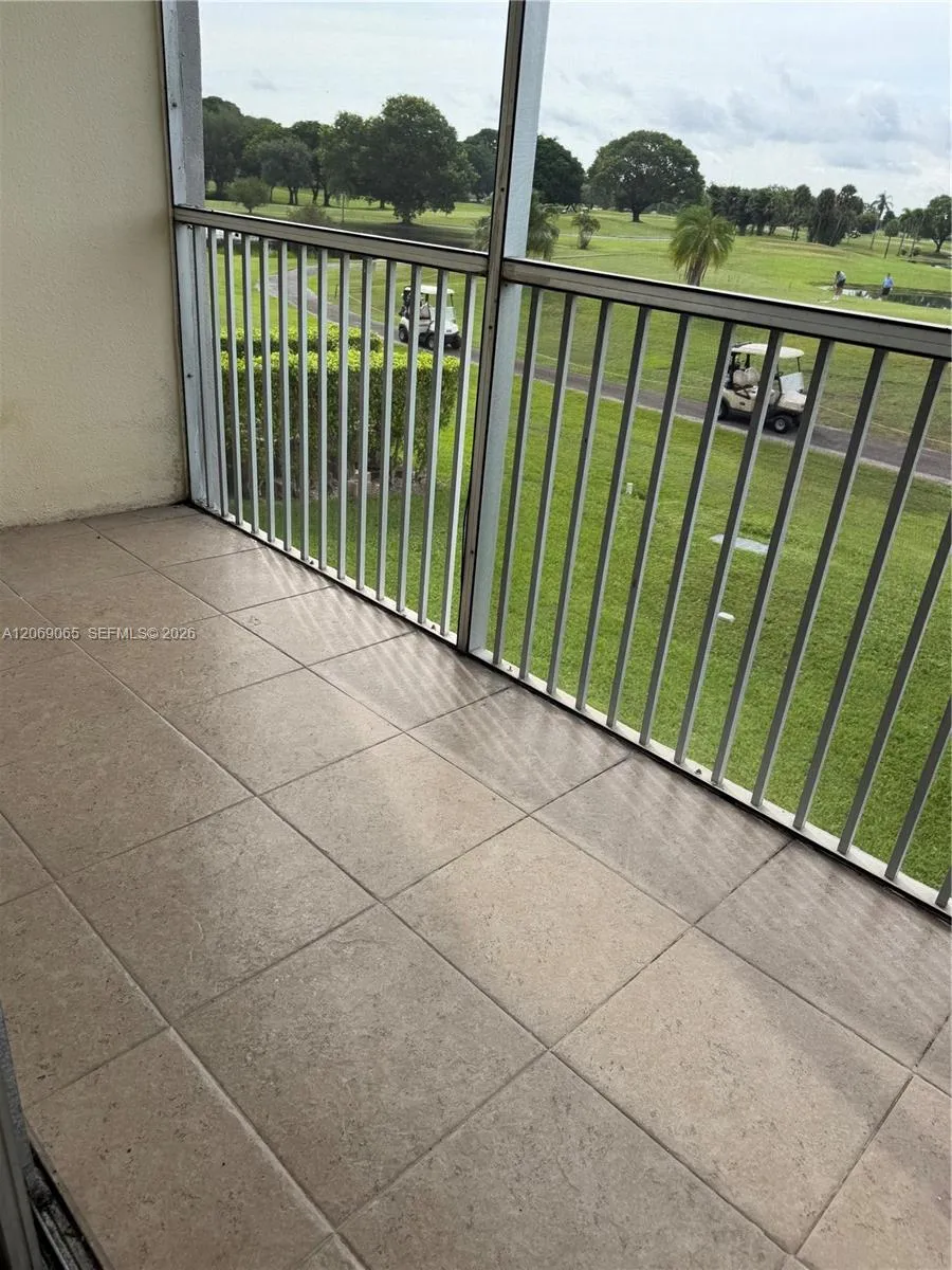 750 SW 133rd Ter #403C Pembroke Pines, FL 33027