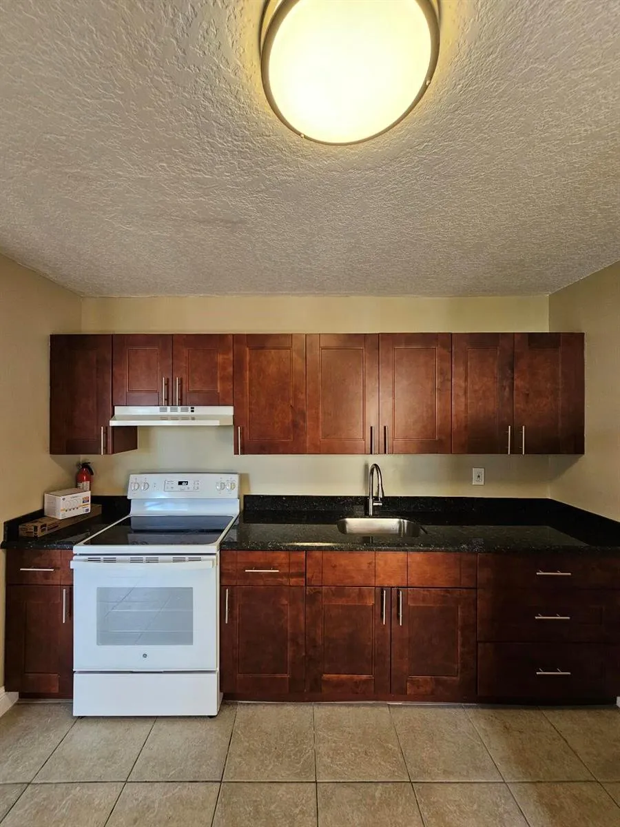 1200 W Blue Heron Boulevard #5 Riviera Beach, FL 33404