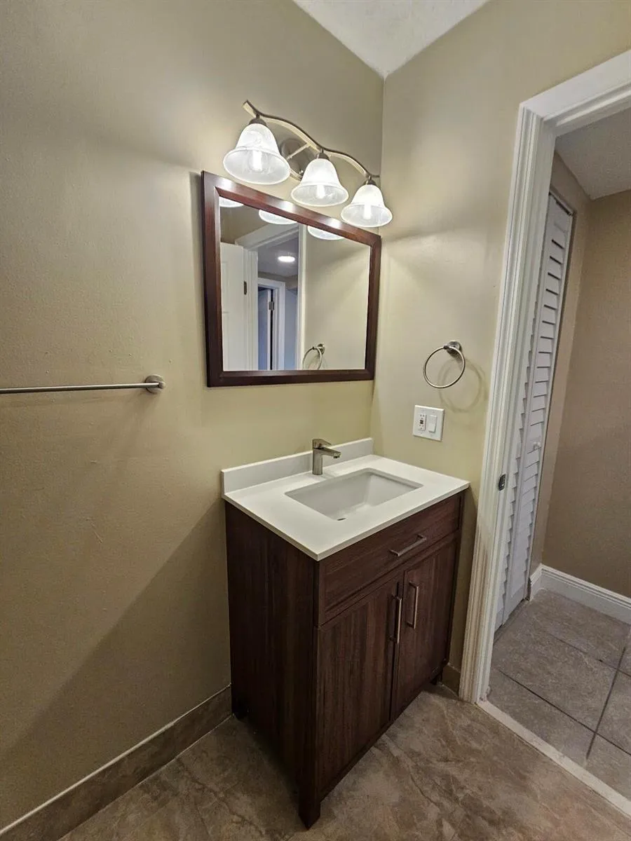 1200 W Blue Heron Boulevard #5 Riviera Beach, FL 33404
