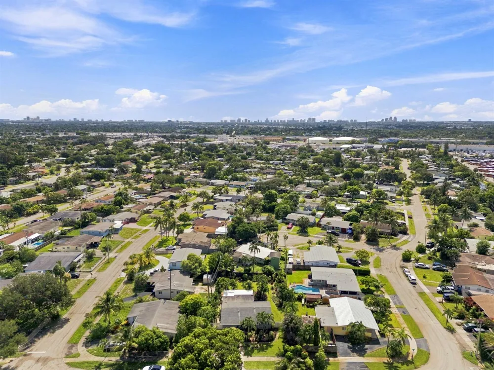 4110 NW 16TH AVENUE Oakland Park, FL 33309