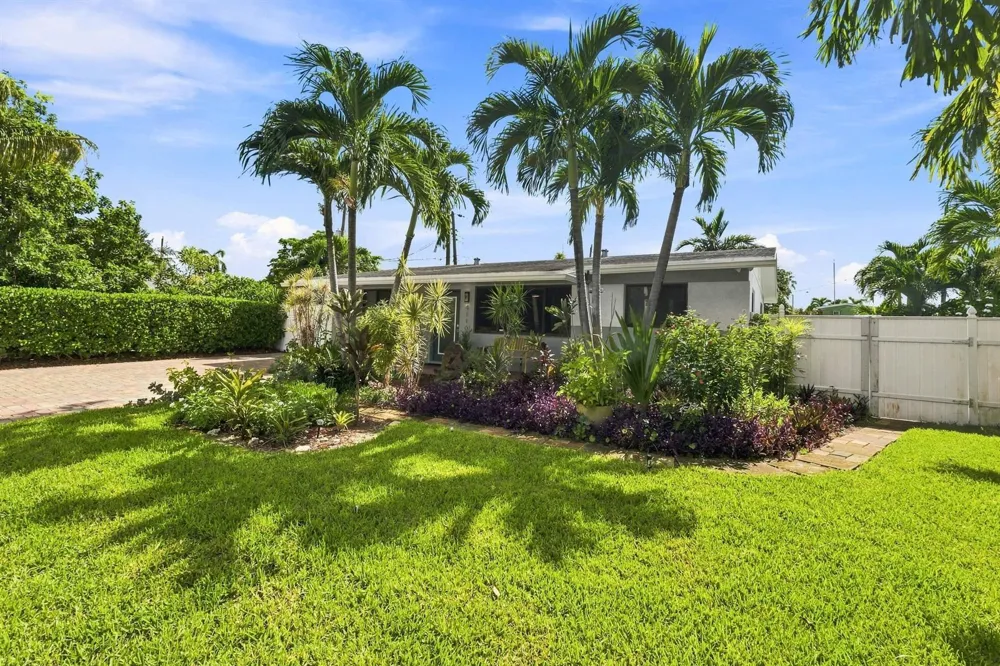 4110 NW 16TH AVENUE Oakland Park, FL 33309