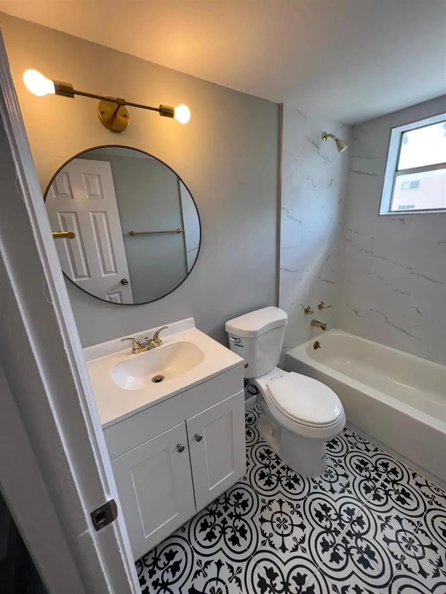 2605 NW 135TH STREET #101 Opa-Locka, FL 33167