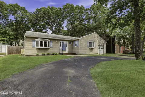 1600 Burrsville Road